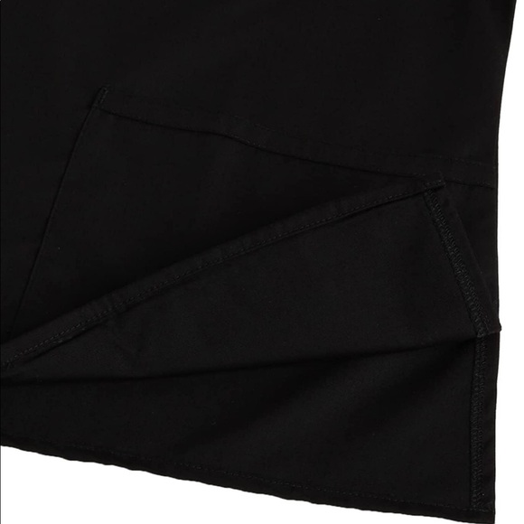 WonderWink Women’s 5Pocket V-Neck Black Scrub Top - Picture 7 of 8